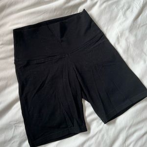 Aritzia TNA Biker Shorts